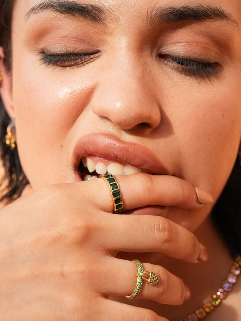 GREEN ONYX HEART RING
